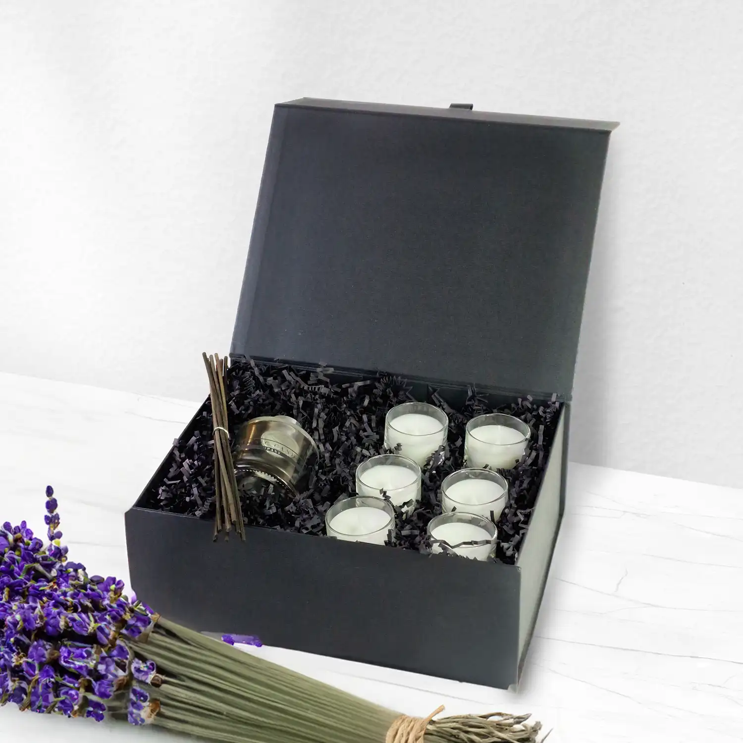 Mothers Day Reed and Candle Giftbox Floral